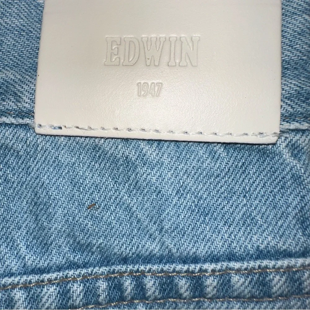 Edwin Dani Jeans‎ in Escape Blue  Cropped Wide Leg Size 28X25